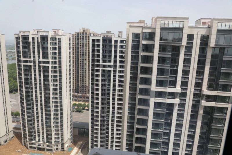 鹤壁凯旋广场项目一期五栋住宅楼完成竣工验收